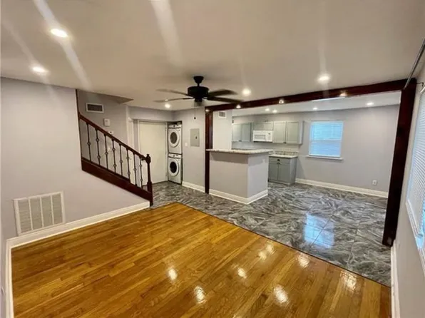 2915 Upperline St #A, New Orleans, LA 70115