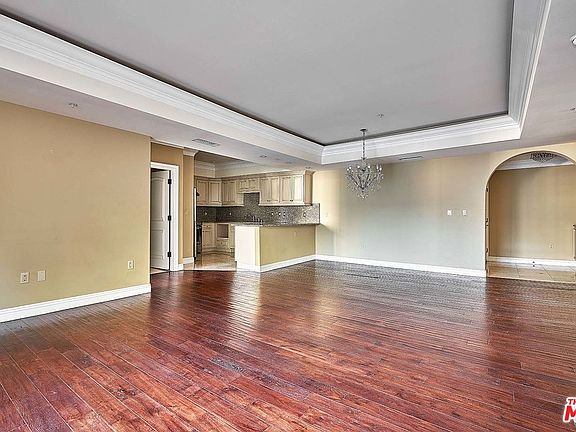 2nd image of 837 Blvd #205