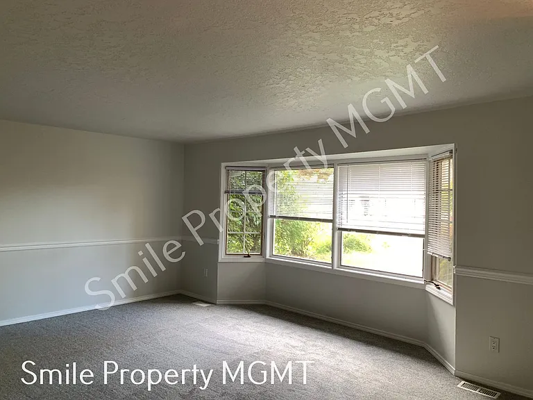 7710 SW Barnard Dr — Photo 2