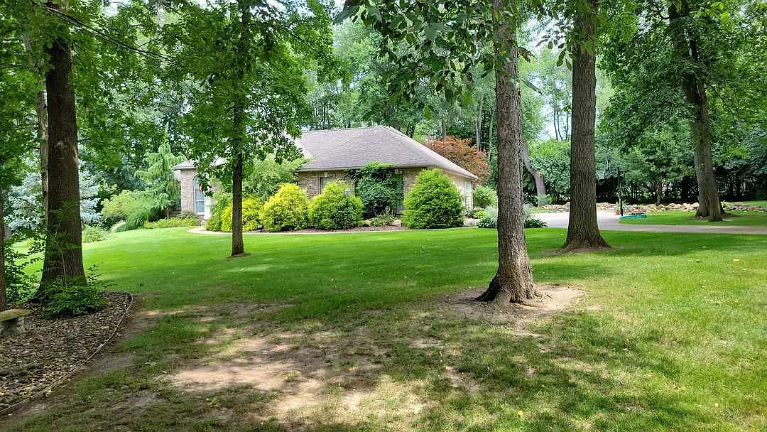 4838 Stonewood Dr photo 1