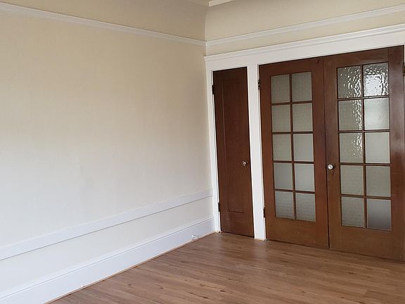 2nd image of 1298 Funston Ave #2