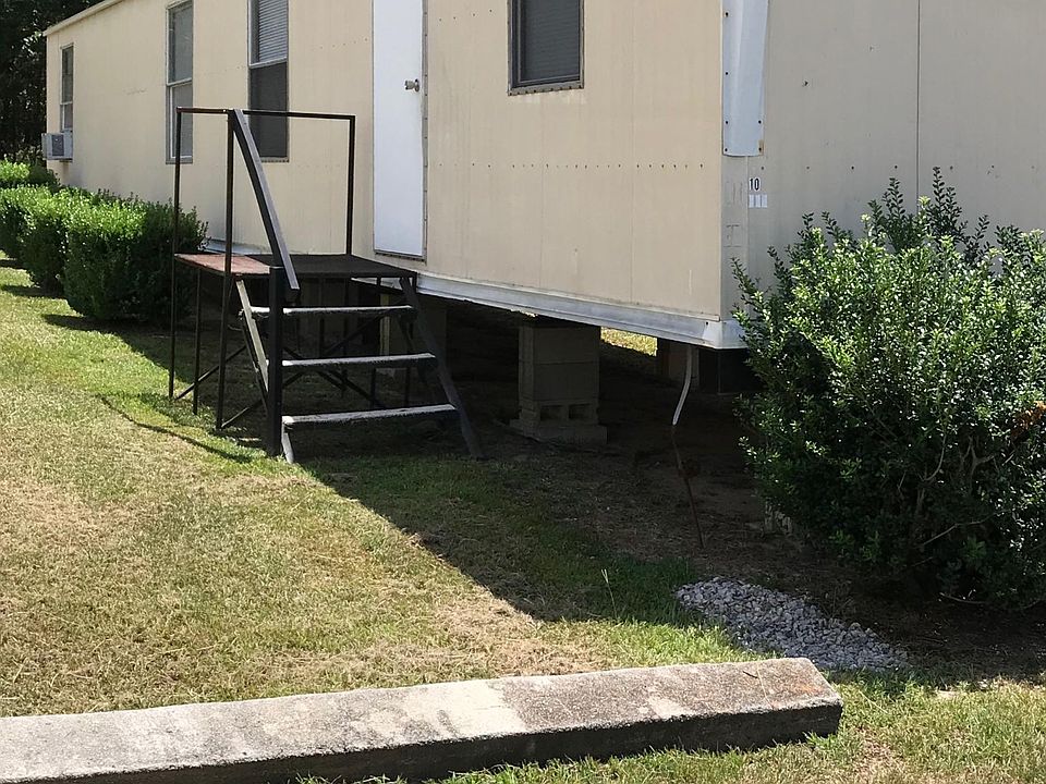 2nd image of 111 McCaskill Rd #10