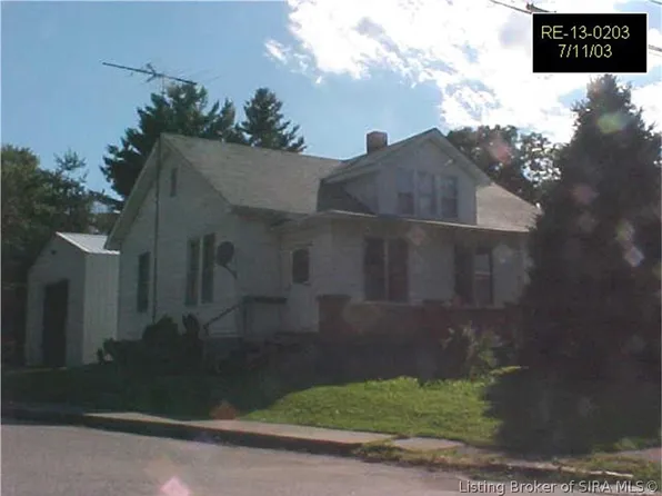 107 S Townsend Drive, Leavenworth, IN 47137