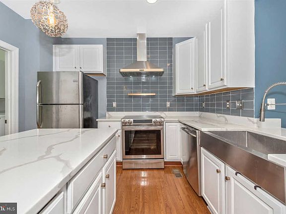 3rd image of 6303 Meandering Woods Ct
