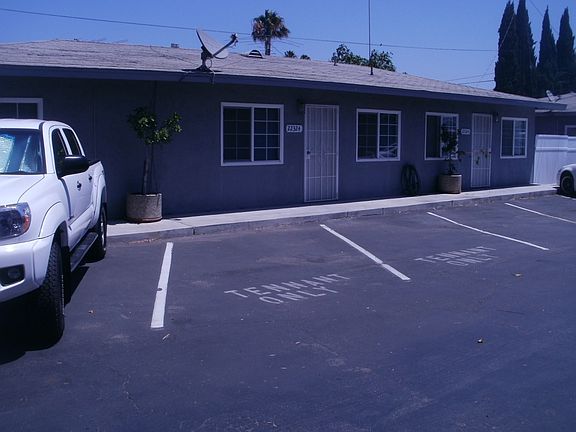 5th image of 22324 Normandie Ave
