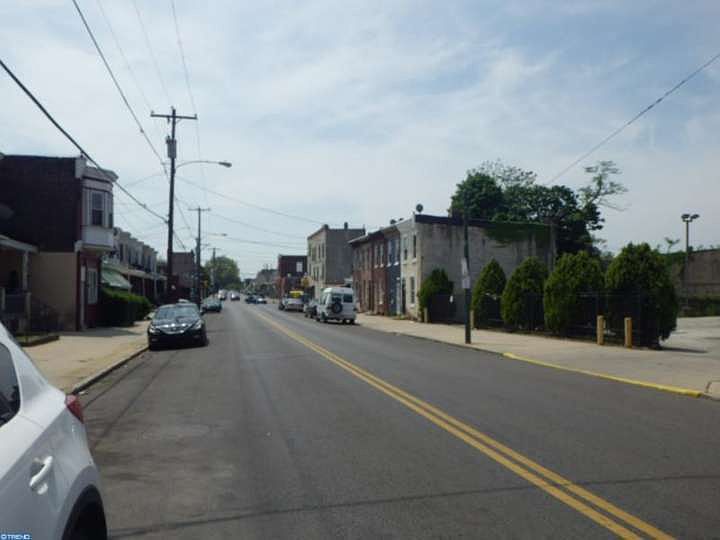 2nd image of 337 N 60th St