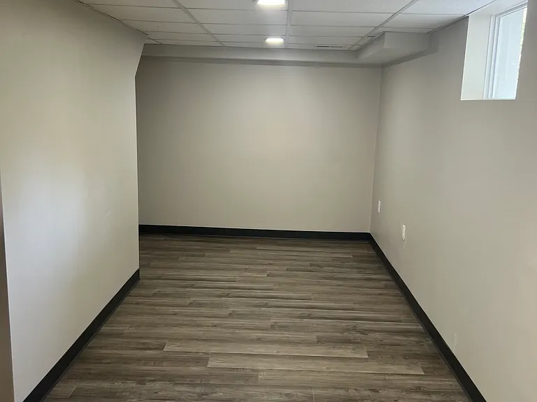 901 E Jefferson St — Photo 11