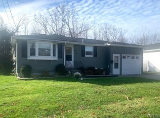 5058 Clarice Dr, Hamburg, NY 14075