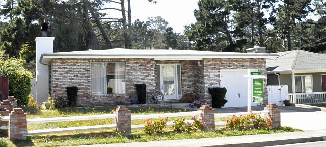 1st image of 1038 Gilman Dr