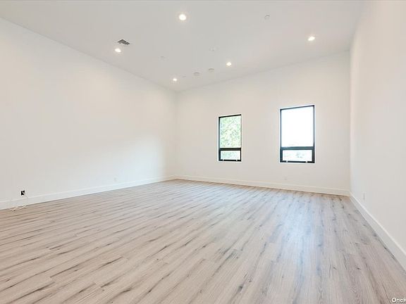 4th image of 316 Fulton Ave #6