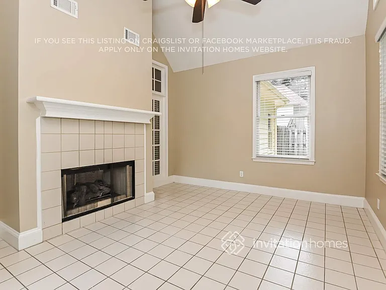 2025 Fairway Close Ter — Photo 9