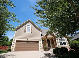 6340 Noreston St, Shawnee, KS 66218