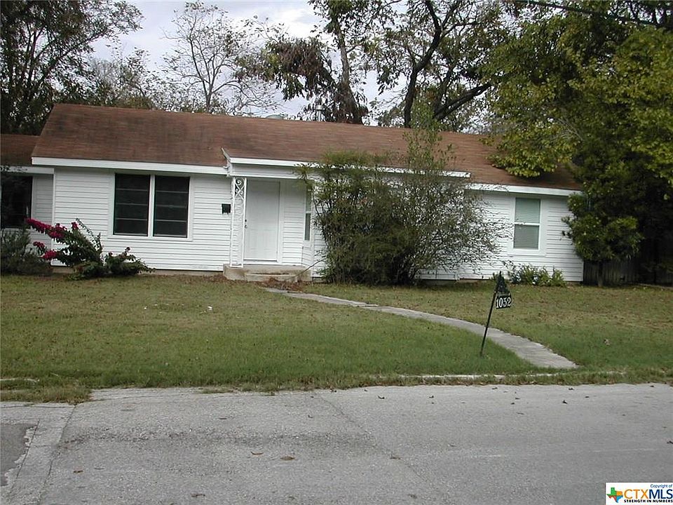 1st image of 1052 E Elm St