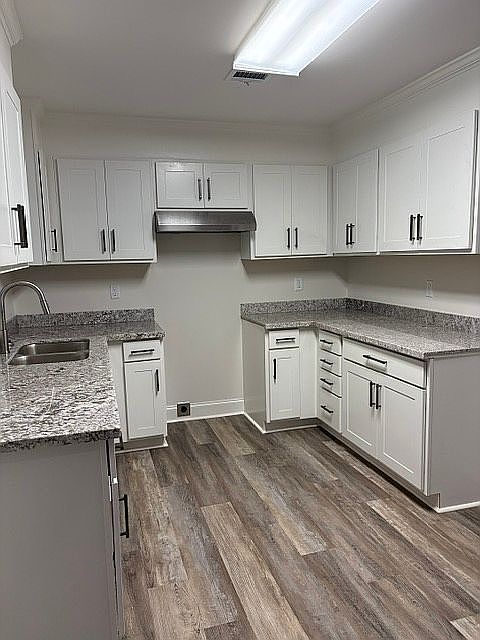 1st image of 127 Grand Ave