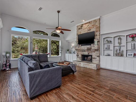 2nd image of 5105 Coral Springs Dr