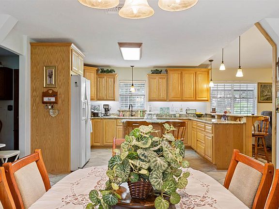 4th image of 273 Union Ave