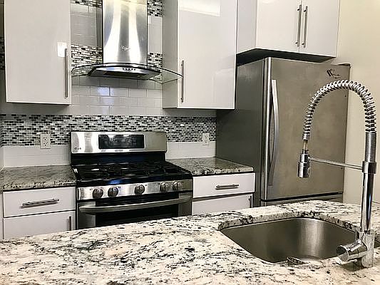 1st image of 578 Vanderbilt Ave APT 2