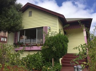 5940 Hilton St, Oakland, CA 94605