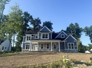 9728 Chalfonte Dr, Brighton, MI 48116