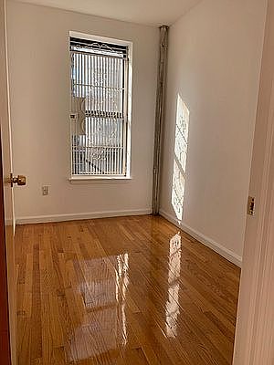 4th image of 342 E 15th St #5D