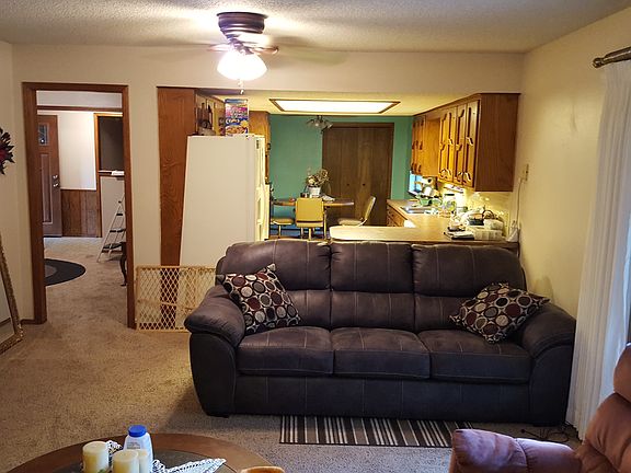 5th image of 904 S 26th St