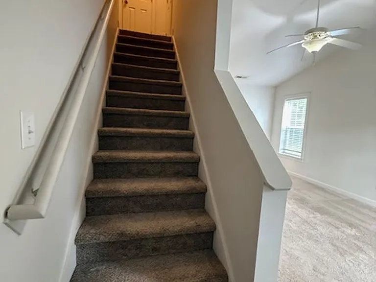 500 Springwood Dr — Photo 15