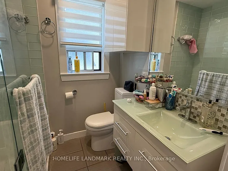 78 Yorkview Dr — Photo 17