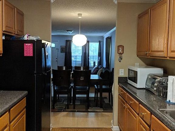 5th image of 3302 Blanton Dr