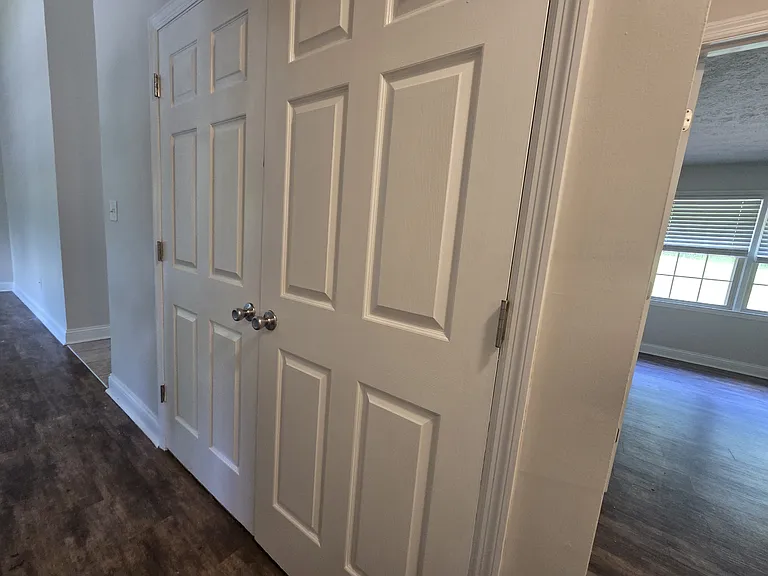 845 Overview Dr — Photo 32