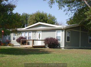 803 B St, Hampton, NE 68843