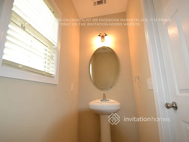 2565 Beal St — Photo 9
