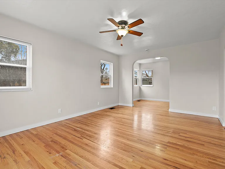 545 Modoc Ave — Photo 8