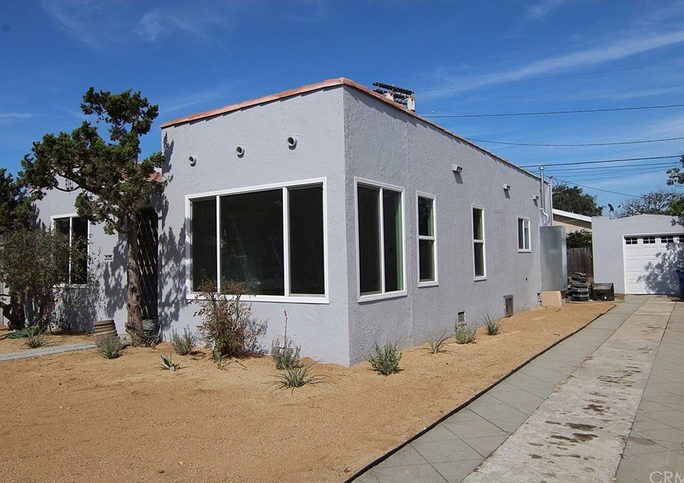 1st image of 1132 N Banning Blvd