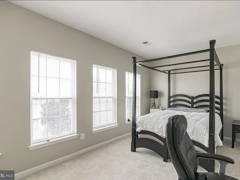 7011 Stone Inlet Dr — Photo 22