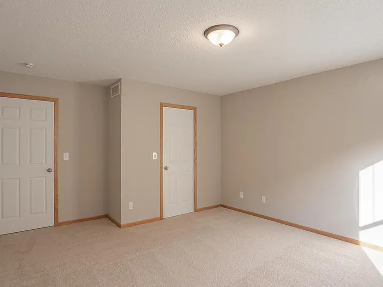 4108 Regent Ave N — Photo 17