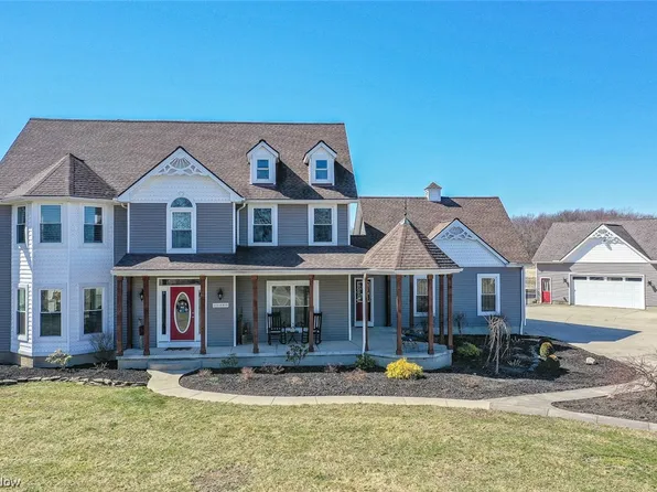 17360 Chamberlain Rd, Grafton, OH 44044