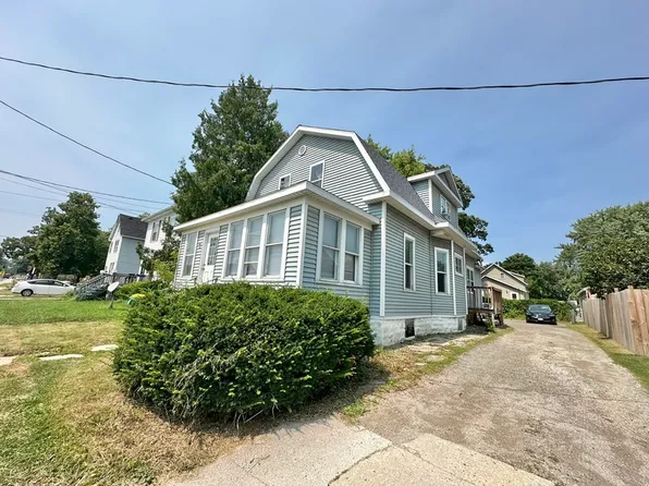 890 Shawano Ave, Green Bay, WI 54303