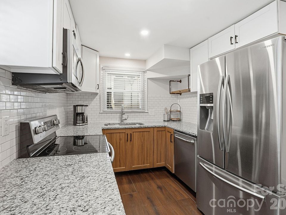 1st image of 721 Poplar St #1