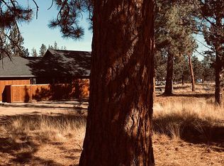 711 S Wrangler Ct, Sisters, OR