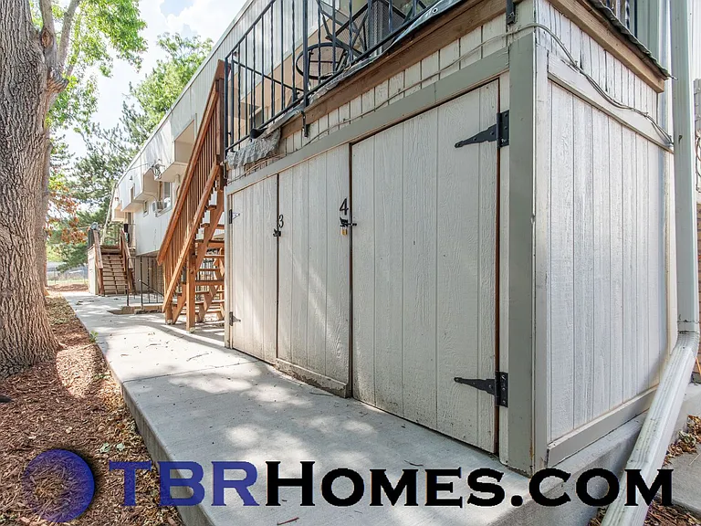 8656 W 62nd Pl — Photo 15