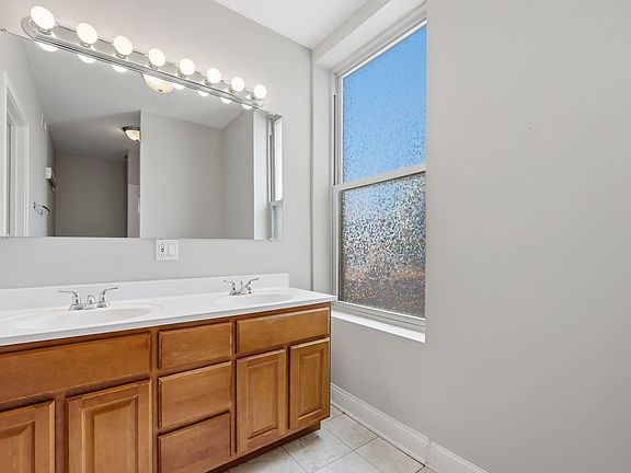 5th image of 5412 S University Ave #3S