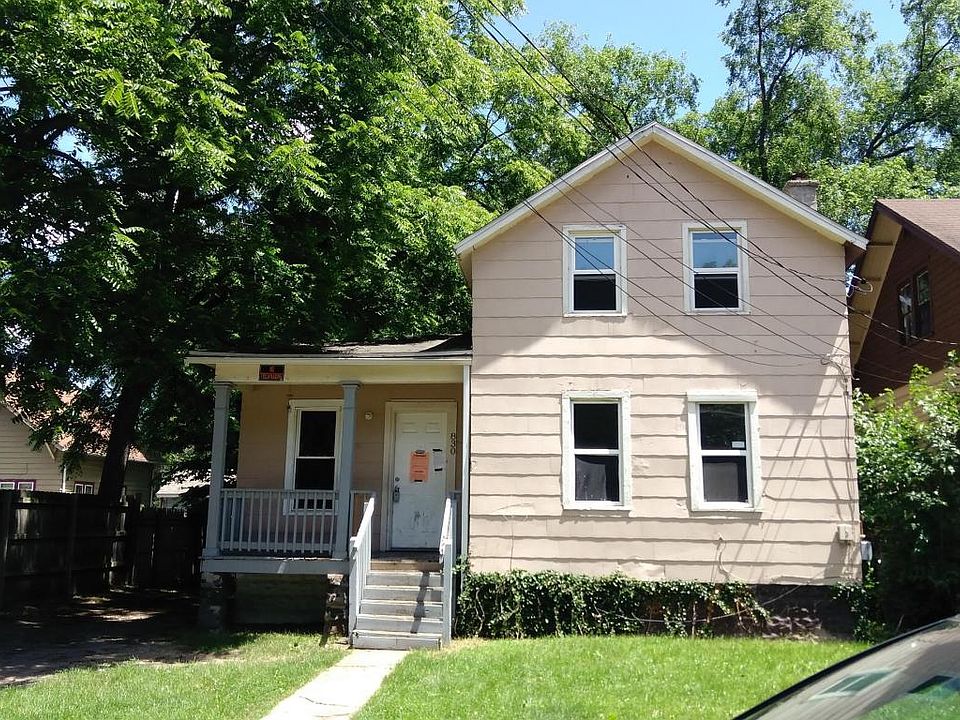 1st image of 830 Woodbury Ave