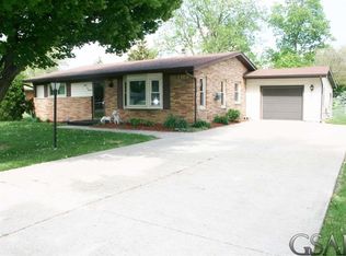 15213 Charluene Dr, Fenton, MI