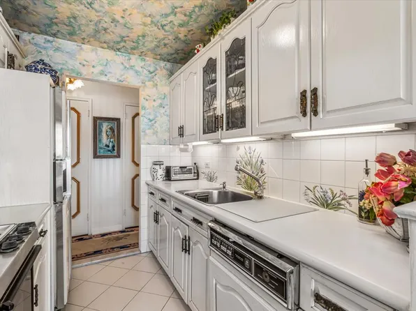 166-25 Powell Cove Boulevard image 13 of 18