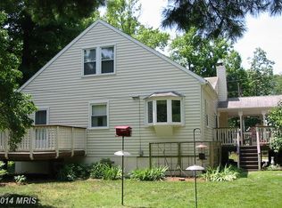 2913 S Haven Dr, Annapolis, MD 21401