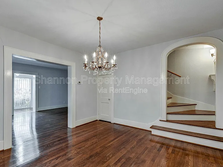 1748 Hawthorne St #B — Photo 14
