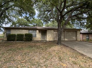 7025 Payte Ln, North Richland Hills, TX 76182