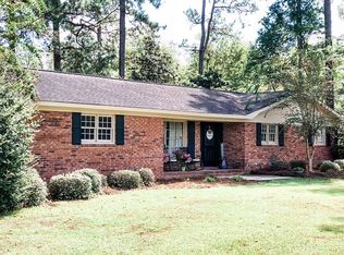 710 N Lewis St, Metter, GA 30439