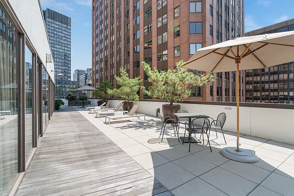 Sold by Nest Seekers International | media 27