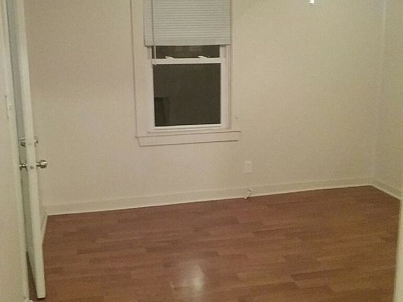 3rd image of 718 Reservoir Ave #B